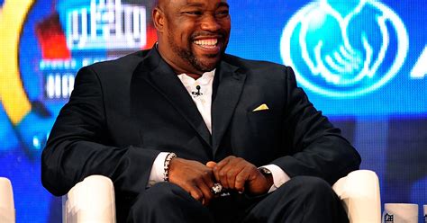 Warren Sapp Net Worth 2024: What Is The NFL Icon Worth?