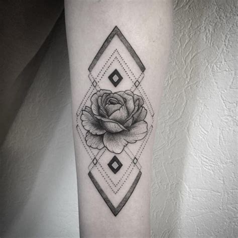 70+ Gorgeous Rose Tattoos That Put All Others To Shame - TattooBlend