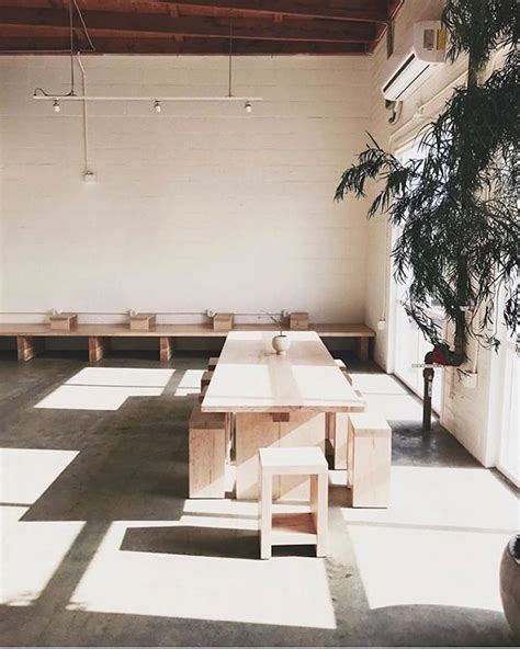 Minimalist Perfection at LA's Maru Coffee - Remodelista | Cafe interior ...