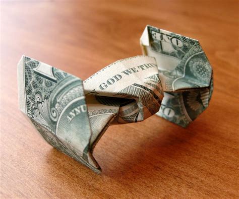 Dollar Bill StarFighter = Darth Vader's Ship | Craft - Origami | Pinterest