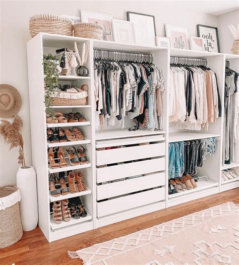 10 Ideas for Designing the Closet of Your Dreams