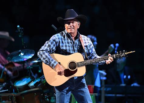 George Strait Sings New Songs, Remembers Late Drummer at Vegas Concert - Rolling Stone