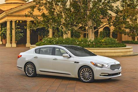 Kia K900 - Information and photos - MOMENTcar