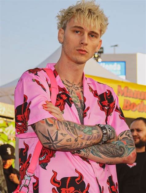 Pin on mgk ️