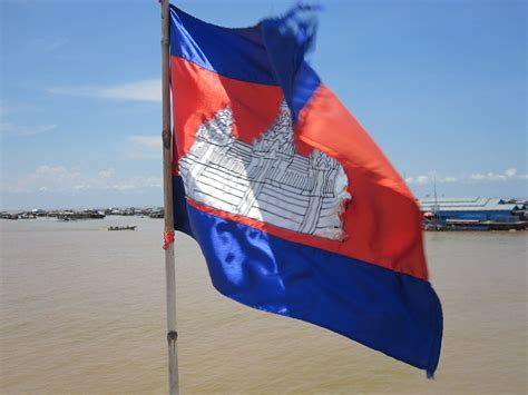 IMG_0156.jpg | The Cambodian flag, featuring Angkor Wat. | mp3ief | Flickr