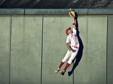 Tips For Being An Effective Outfielder - CoachUp Nation