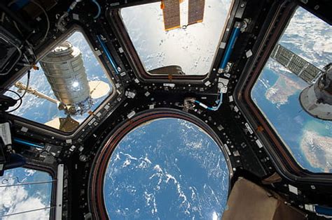 Online crop | HD wallpaper: astronaut, space, earth, nasa, international space station ...
