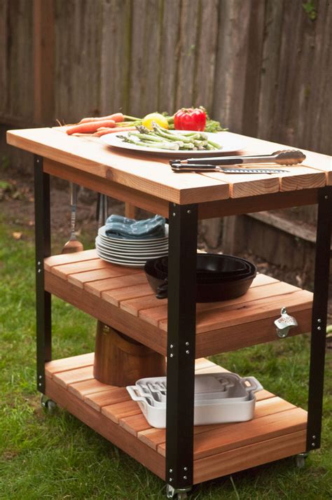 How to: Make a DIY Rolling Grill Cart and BBQ Prep Station - ManMadeDIY