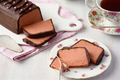 Gâteau aux biscuits roses de Reims de ma grand-mère & son glaçage craquant au chocolat ...