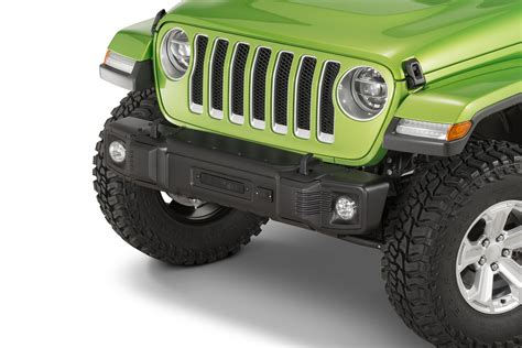 Rugged Ridge 11544.24 Spartacus Stubby Front Bumper for 18-20 Jeep Wrangler JL & Gladiator JT ...