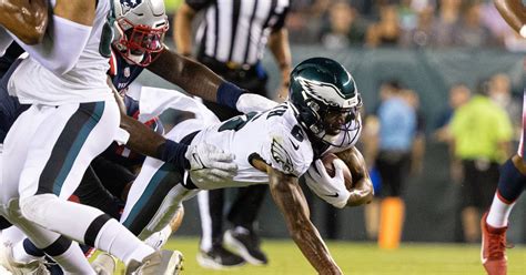 Eagles Rookie Report Card: Encouraging start for DeVonta Smith ...