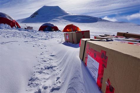 At the top of Mount Logan, Canadian scientists extract record-breaking ...