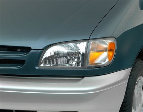 2000 Toyota Sienna - Specs, Prices, MPG, Reviews & Photos | Cars.com