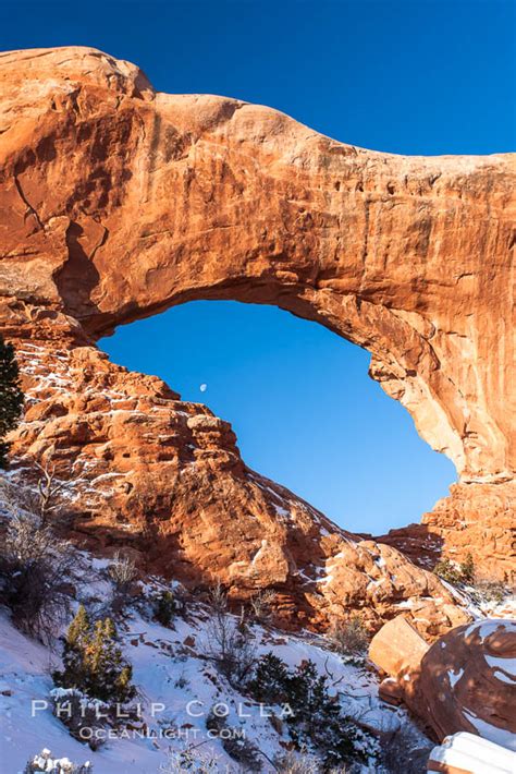 North Window, sunrise, eastern face, Arches National Park, Utah