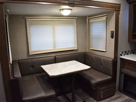 2020 FOREST RIVER ROCKWOOD ULTRA LITE 2896MB - Good Sam RV Rentals