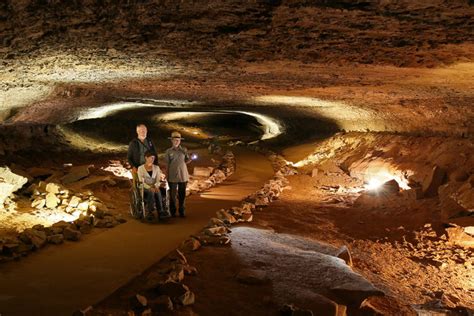 Sharks Once Swam in Mammoth Cave - News Version