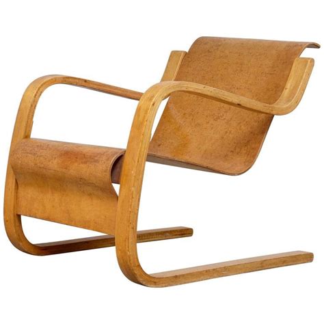 Alvar Aalto armchair No. 31. Produced by Huonekalu-ja Rakennustyötehdas ...