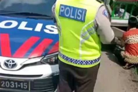 Viral! Tukang Bakso Masuk Tol Jakarta - Tanggerang Mengaku Kesasar dari ...