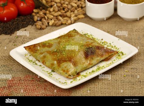 Turkish Dessert Katmer on Pistachio Powder Stock Photo - Alamy