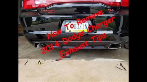 2018 dodge charger exhaust tips