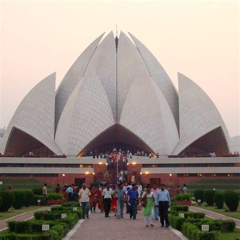 Bahá'í Lotus Temple – New Delhi, India - Atlas Obscura