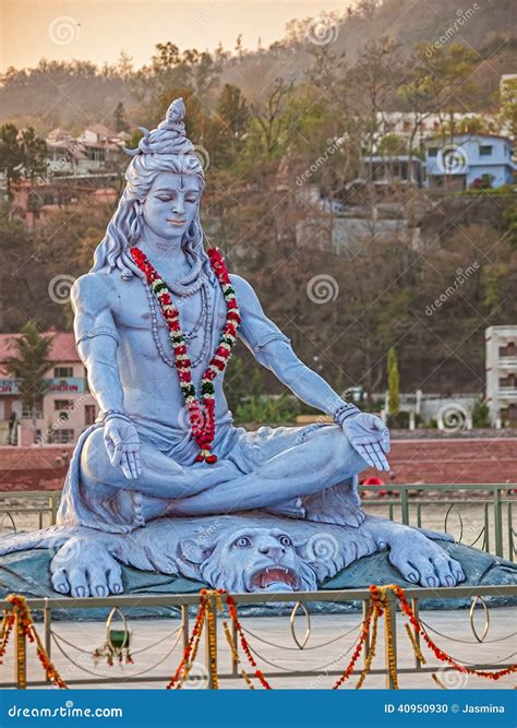 Shiva statue in Rishikesh editorial image. Image of hindu - 40950930