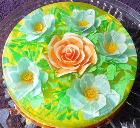 Edible gelatin flowers in clear gelatin | Gelatin dessert, Jelly cake, Edible