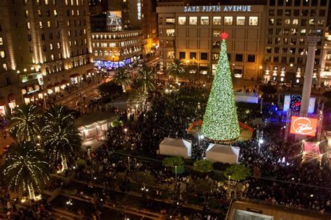 How the 86-Foot-Tall Union Square Christmas Tree Is Built | KQED