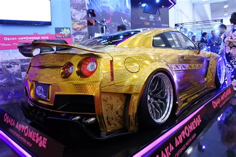 Mobil-mobil Modifikasi Keren di GIIAS 2017