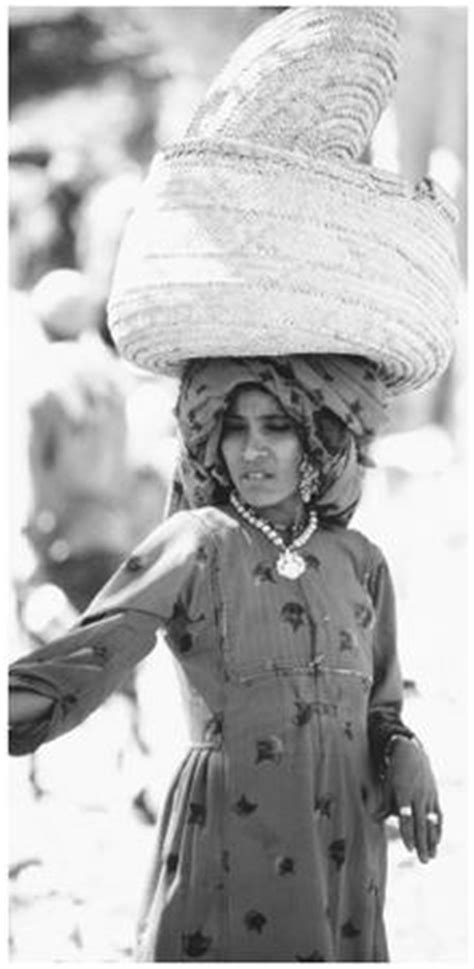 Culture of Yemen - history, people, clothing, traditions, women, beliefs, food, customs, family