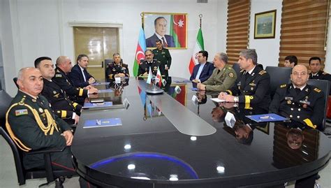 Iranian Navy chief in Baku to strengthen military links - Tehran Times