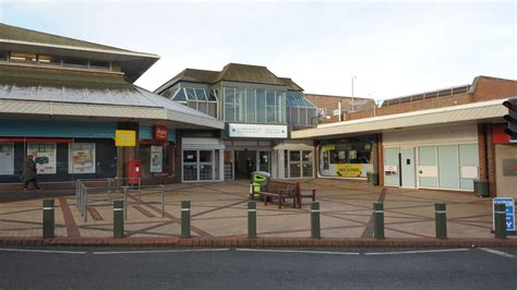 Hempstead Valley Shopping Centre in Gillingham, suffers power cut for more than an hour