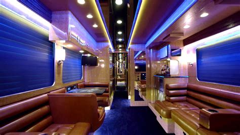 Gary Allan's Rolling Castle Video | HGTV Tour Bus Interior, Yacht Interior, House Interior ...