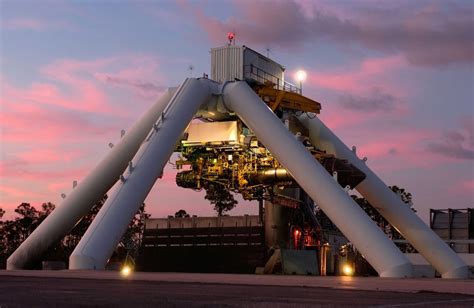 A Pratt & Whitney F135 engine on a test stand in West Palm Beach : engineteststands