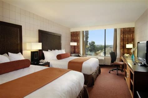 Hotel Lulu Anaheim Resort