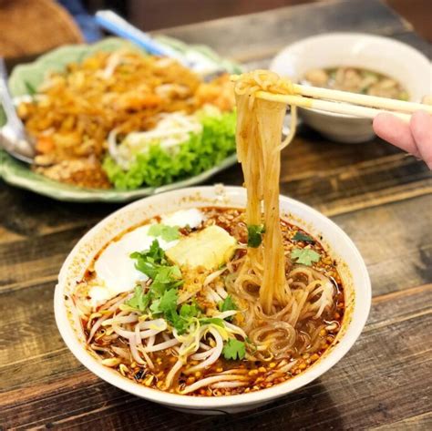 10 Boat Noodle Places In Singapore That Will Transport You To BKK