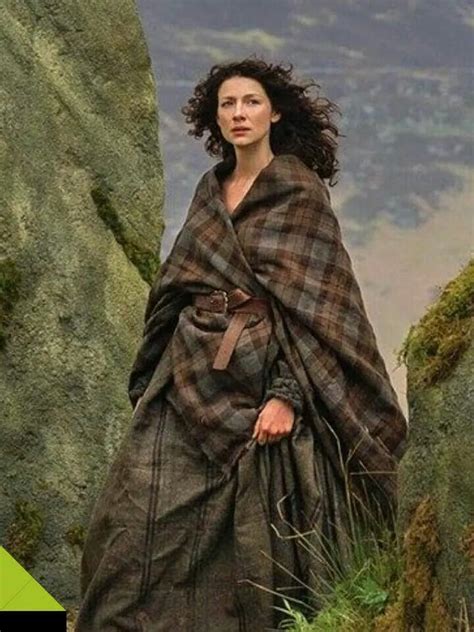 The main character Claire from the the series "Outlander" | Outlander costumes, Outlander ...