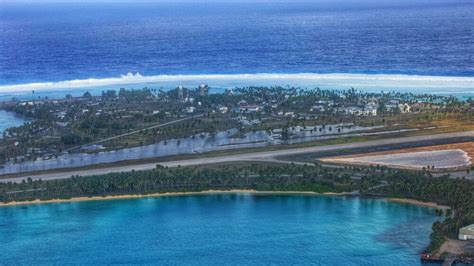 Powerful Waves Slam U.S. Army Base in the Marshall Islands - The New York Times