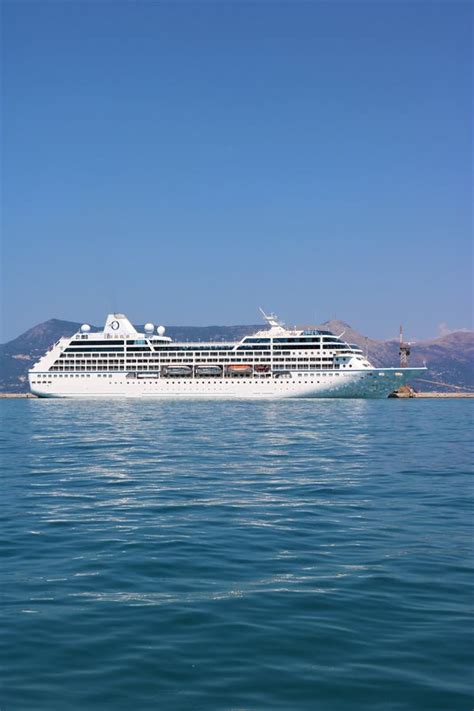 MS Sirena cruise ship editorial photography. Image of port - 181868857