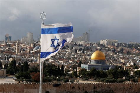 Israel travel ban includes Nobel-winning U.S. Quaker group