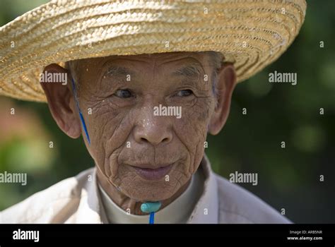 Hakka people peoples hi-res stock photography and images - Alamy