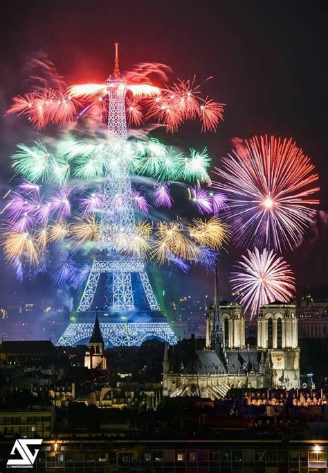 Épinglé par Catherine Simon sur paris | Feu d'artifice, Tour eiffel ...