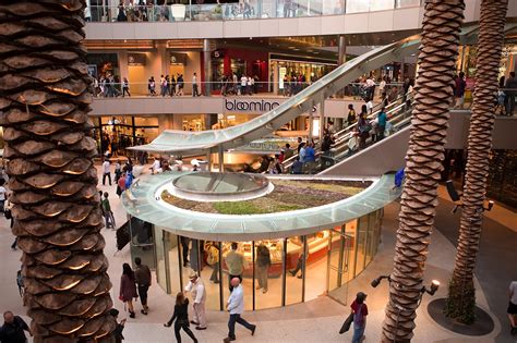 Santa Monica Place in Los Angeles - Luxury Shopping Mall near Santa ...