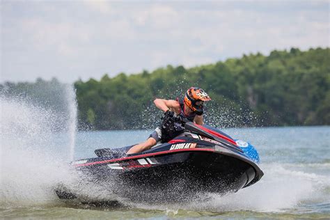 Are Jet Skis Safe? Tips for Beginners and Pros - Jet Ski Tips