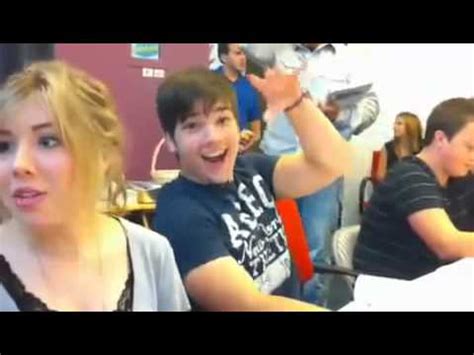 iCarly Victorious Crossover Behind the scenes. - YouTube