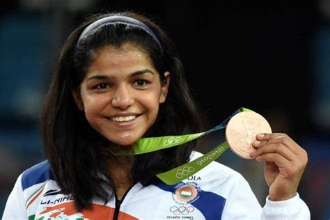 Satyagrah to continue, says wrestler Sakshi after resuming her job ...