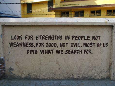 India - Chennai - Inspirational wall slogans 17 | "Look for … | Flickr
