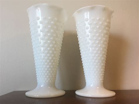 30 Stylish White Milk Glass Hobnail Vase 2024