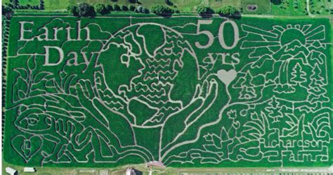 'World's Largest' Corn Maze Opens At Richardson Farm Outside Chicago