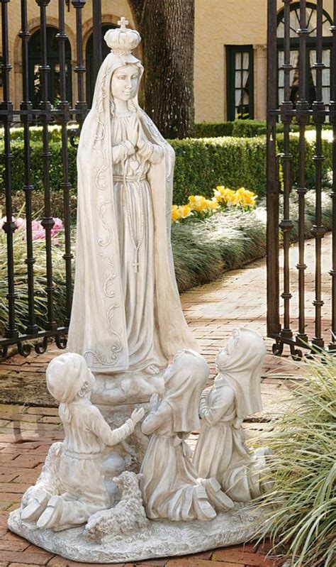 Large Marble Outdoor Famous Our Lady of Fatima Garden Statue